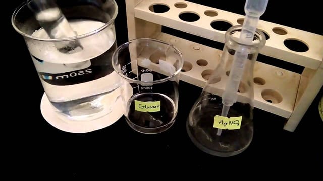 Sản phẩm của saccarozơ khi thủy phân là glucozơ sẽ phản ứng với Tollens