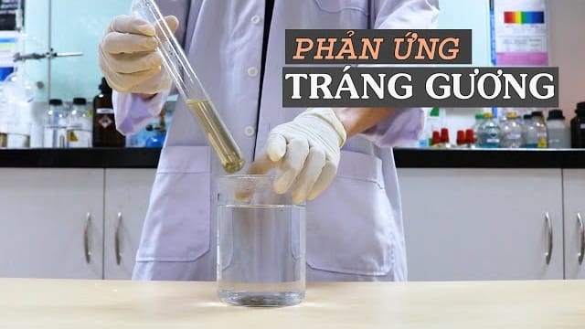 Quá trình diễn ra phản ứng hoá học tráng gương rất rõ ràng