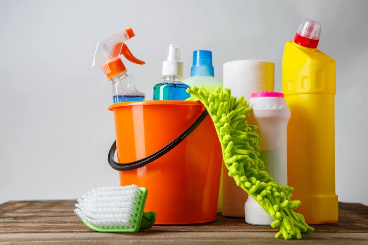 Nhiều loại hóa chất tẩy rửa thường chứa Na2SO4