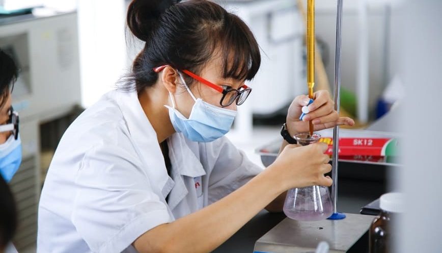 Ba + HCl là một phản ứng thế
