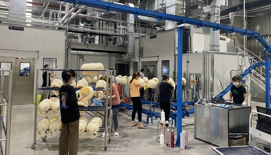 Phản ứng được ứng dụng trong ngành công nghiệp hóa chất như sơn,  nhựa hay cao su
