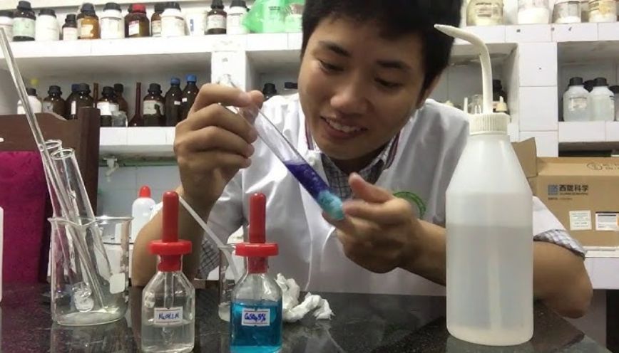 Phản ứng CH₃NH₂ + CuSO₄ có bản chất đặc trưng của amin