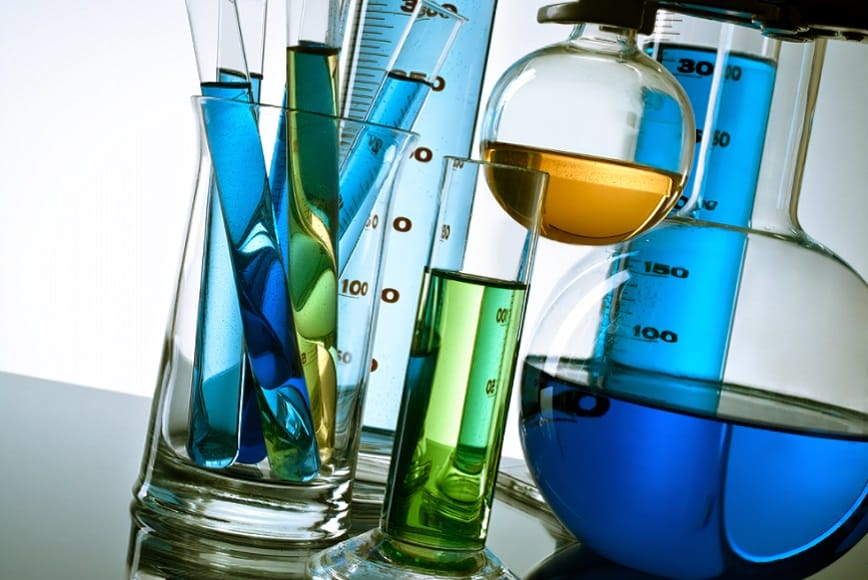 Lưu ý khi thực hành thí nghiệm phản ứng giữa NH4Cl và NaOH