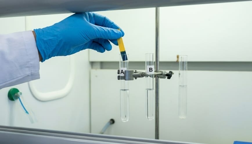Thí nghiệm được ứng dụng để phân biệt các hóa chất